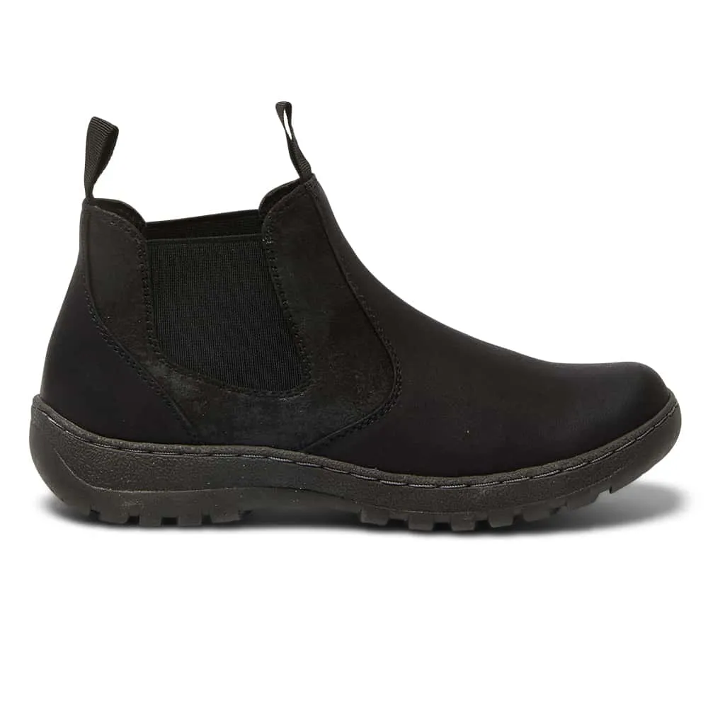 Emmett Boot in Black