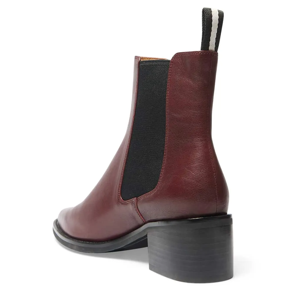 Federal Boot in Wine Glove Leather