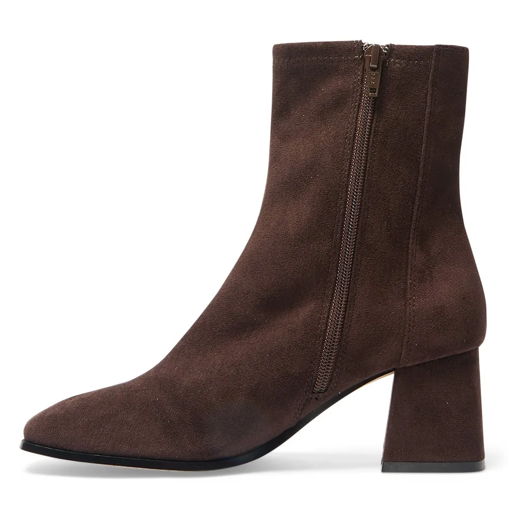 Hampton Boot in Chocolate Suede Stretch Suede